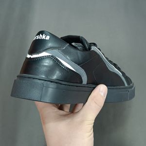 قیمت ارزان کتونی مردانه برشکا مشکی کیفیت بالا