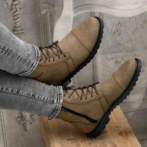 خرید اینترنتی نیم بوت مردانه بندی زیپی مدل پیکاسو رنگ کرم