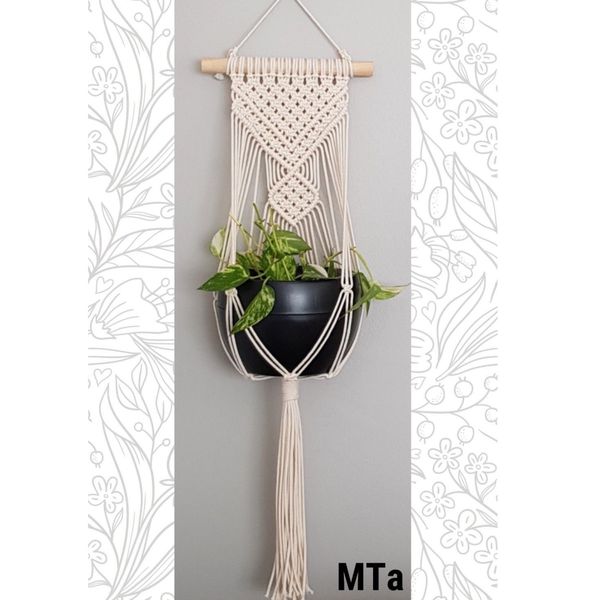 اویز گلدان مکرومه بافی طرح مهبافت