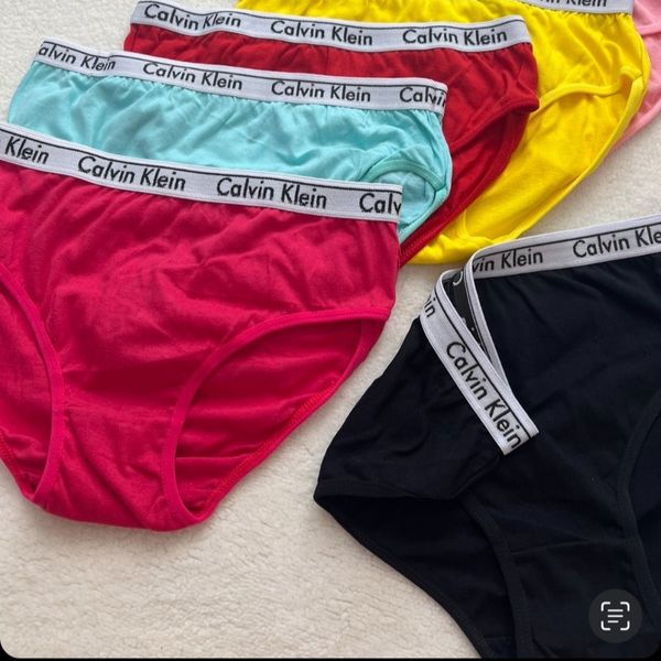 شورت نخی زنانه