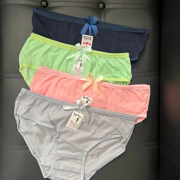 شورت نخی زنانه