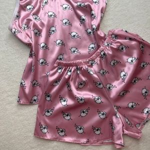 خرید اینترنتی تاپ و شلوارک ساتن طرحدار