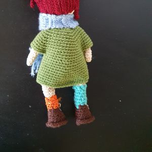 خرید آنلاین دختر مو قرمزی