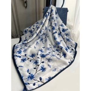 فروش اینترنتی روسری نخی قواره 140 نخ گلوریا مدل شکوفه گیلاس