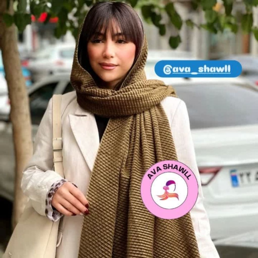 قیمت ارزان شال مخمل پاییزه پوم پوم دار زنانه