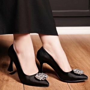 کفش مجلسی زنانه