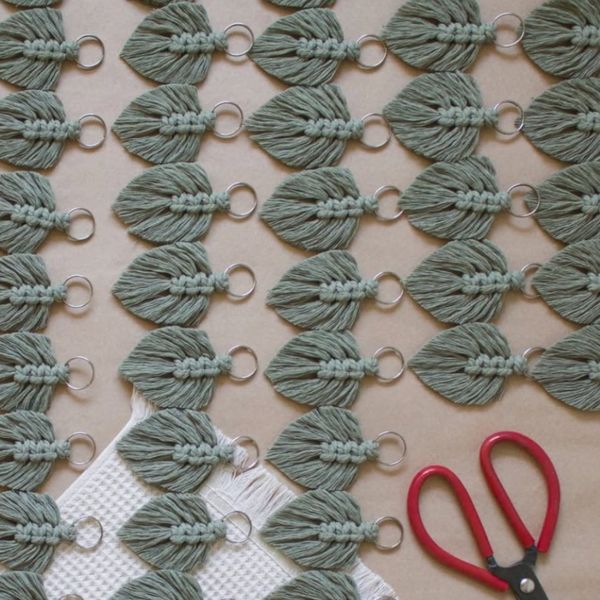 گیفت جاسویچی مکرومه برگ