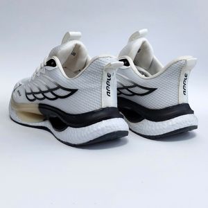 خرید انلاین کتونی اسپرت اپل کیفیت بالا با زیره تونلی و طراحی زیبا apple