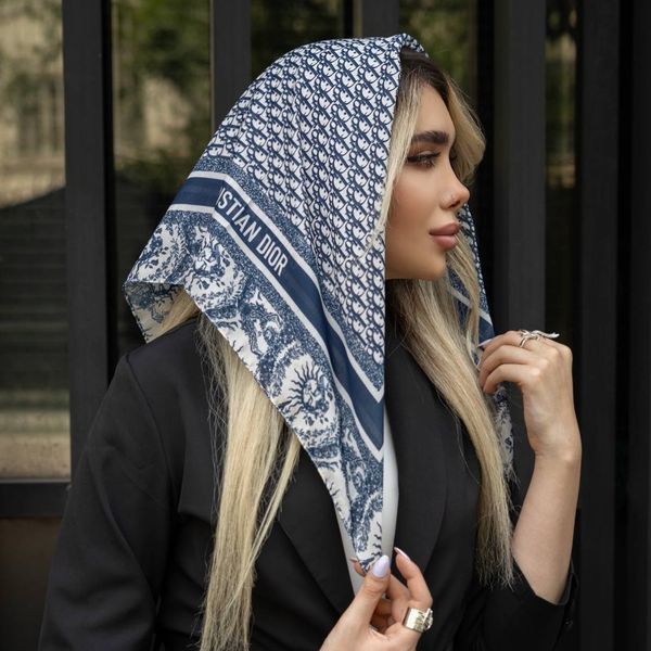 مینی اسکارف دیور نخی