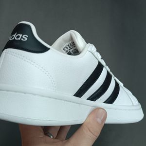 خرید آنلاین کتونی مردانه آدیداس گرندکورت سفید کیفیت بالا