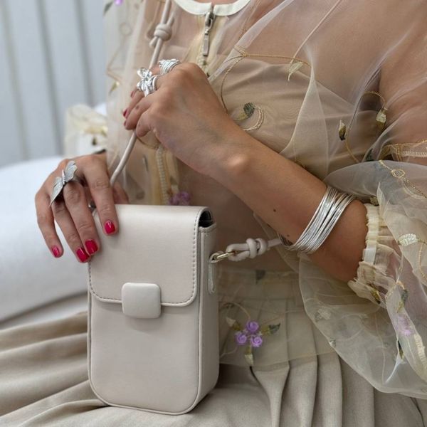 کیف پاسپورتی نیوا هانا