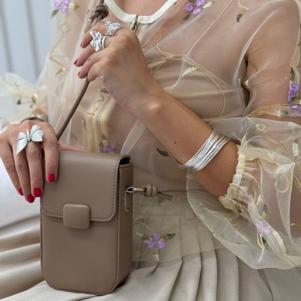 خرید اینترنتی کیف پاسپورتی نیوا هانا