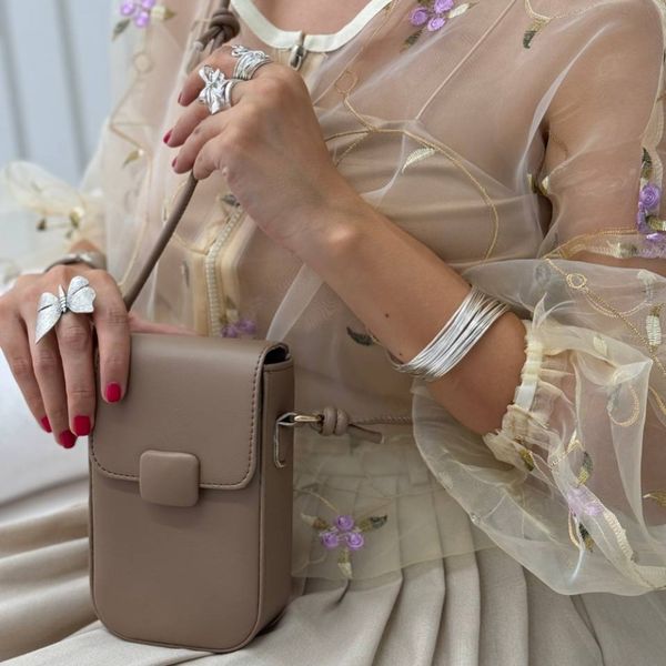 کیف پاسپورتی نیوا هانا