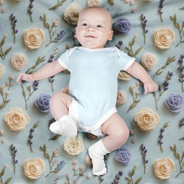 پارچه مخمل روبالشی پارچه باما طرح سه بعدی گل بهارانه کد 5014185