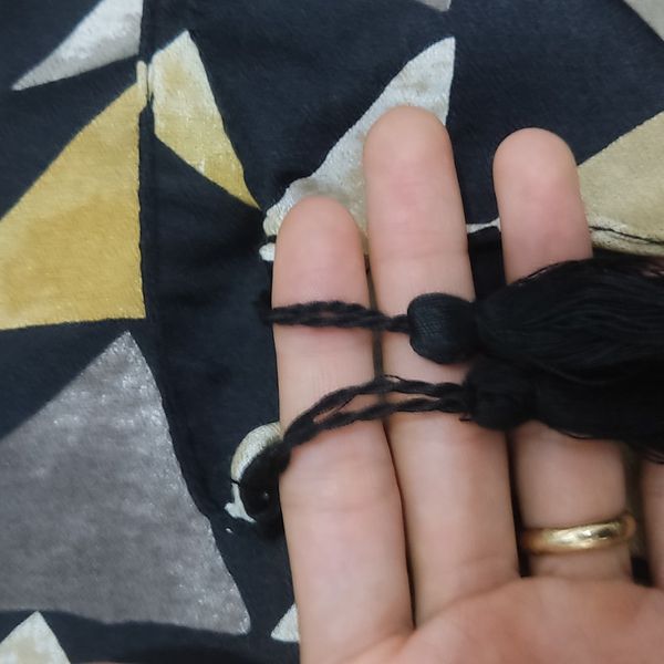 شال نخی بهاره منگوله دار شیک مثلثی