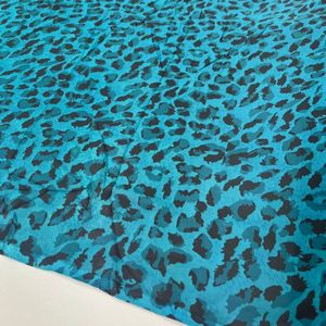 پارچه حریر ریوا طرح جذاب1