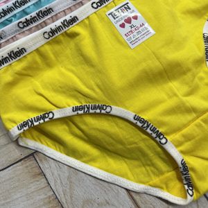 شورت زنانه نخی پنبه نهال طرح کش کلوین سایز xlو2xlو3xl(رنگبندی رندوم پک 6 عددی)