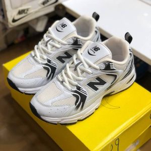 خرید اینترنتی کفش نیوبالانس 530 زنانه رنگ سفید مشکی