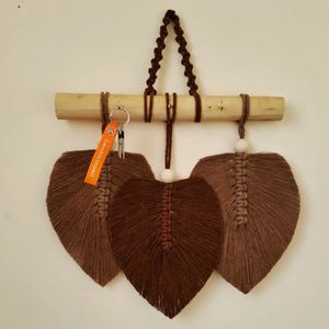 خرید اینترنتی جاکلیدی مکرومه بافی سه برگ خوش یمن