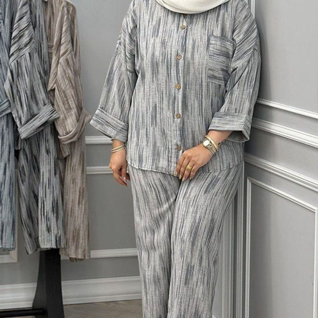 مشخصات ست مانتو شلوار دلنواز