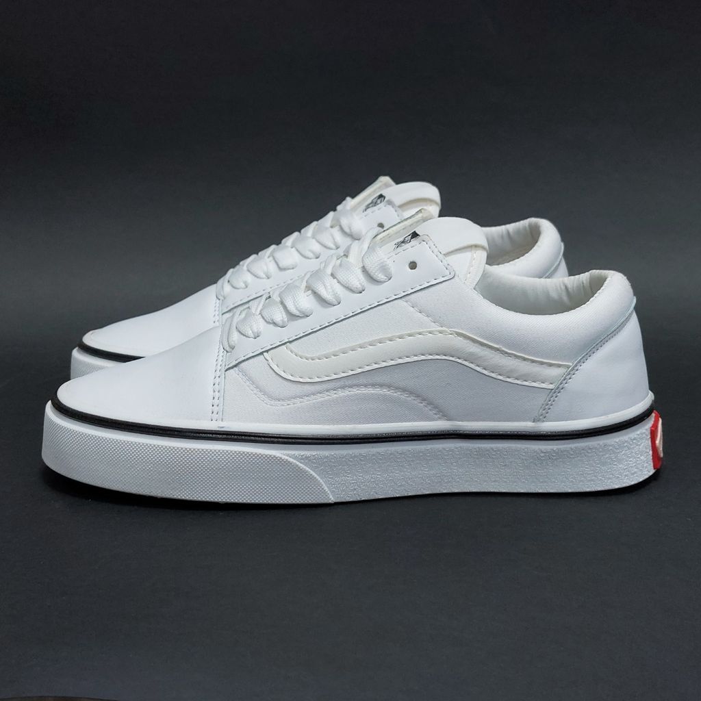 قیمت کتونی ونس سفید vans
