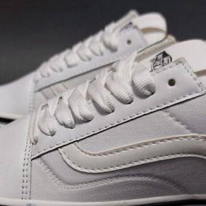 خرید اینترنتی کتونی ونس سفید vans