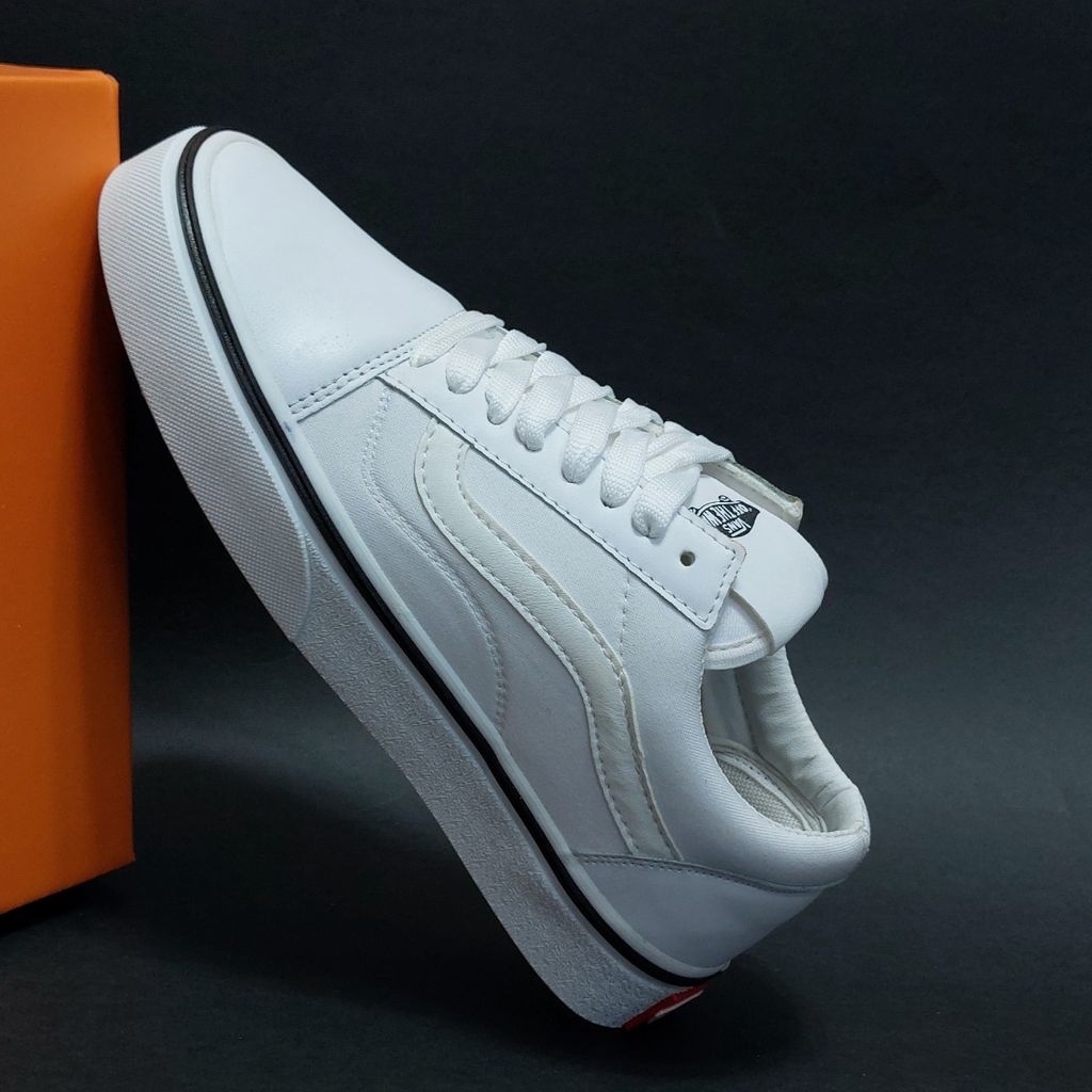 قیمت کتونی ونس سفید vans