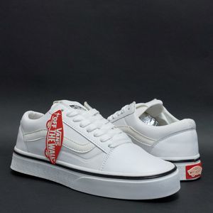 قیمت کتونی ونس سفید vans