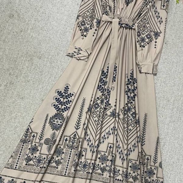 پیراهن ساحلی سنتی