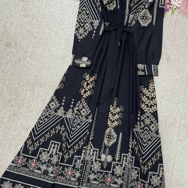 پیراهن ساحلی سنتی