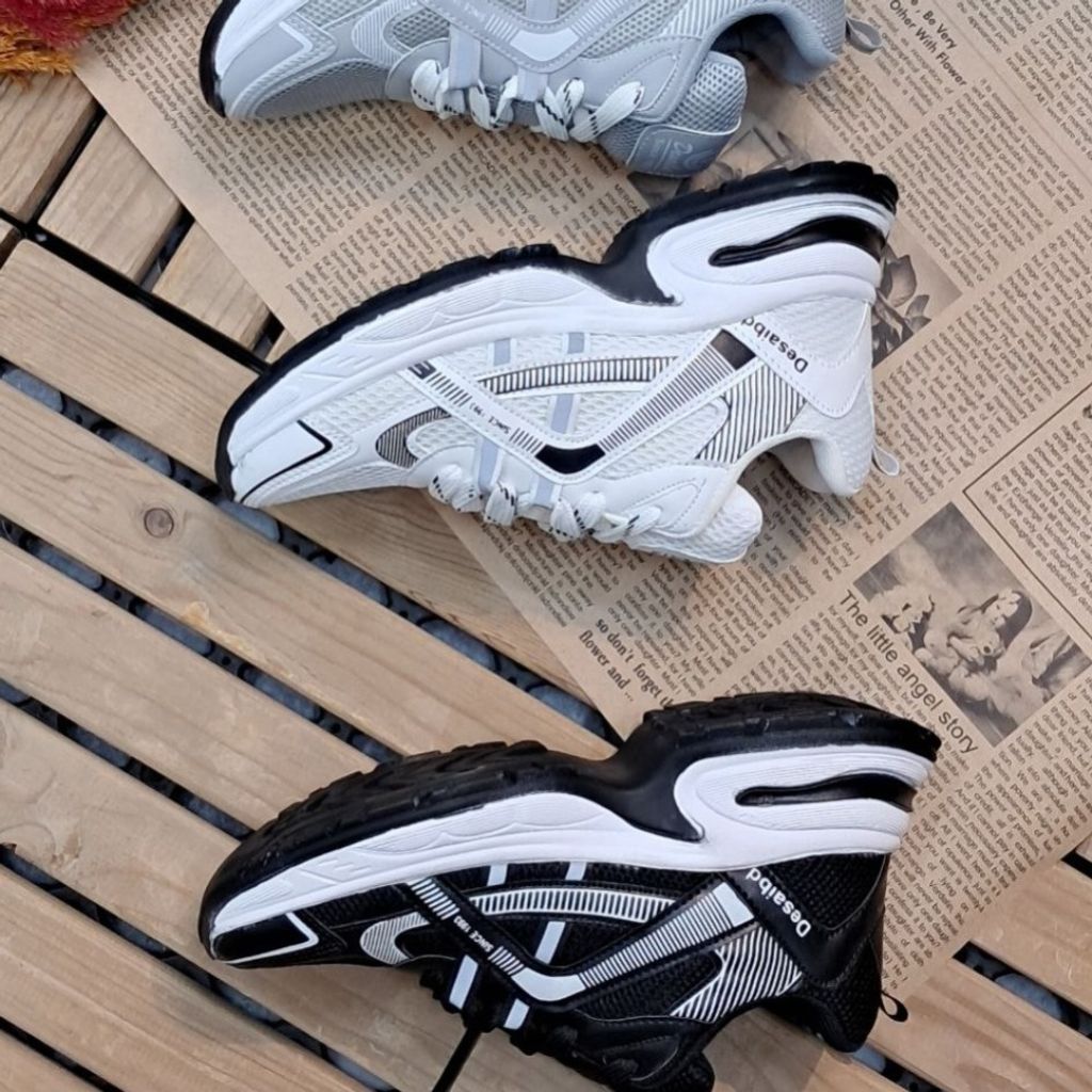 خرید اینترنتی کتانی اسیکس هانا