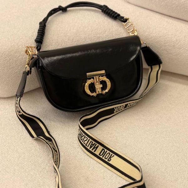 کیف نیلای هانا