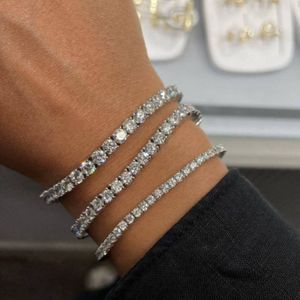 فروش اینترنتی دستبند تنیسی وارداتی هانا