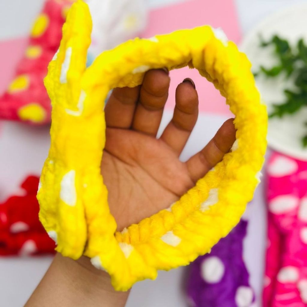 مشخصات هدبند حوله ای خال خالی