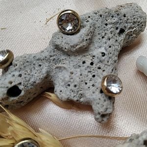 مشخصات گوشواره نگینی میخی - Gosh 039