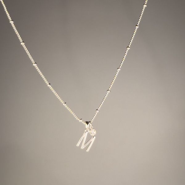 گردنبند با پلاک حرف ام - Gardan - 002