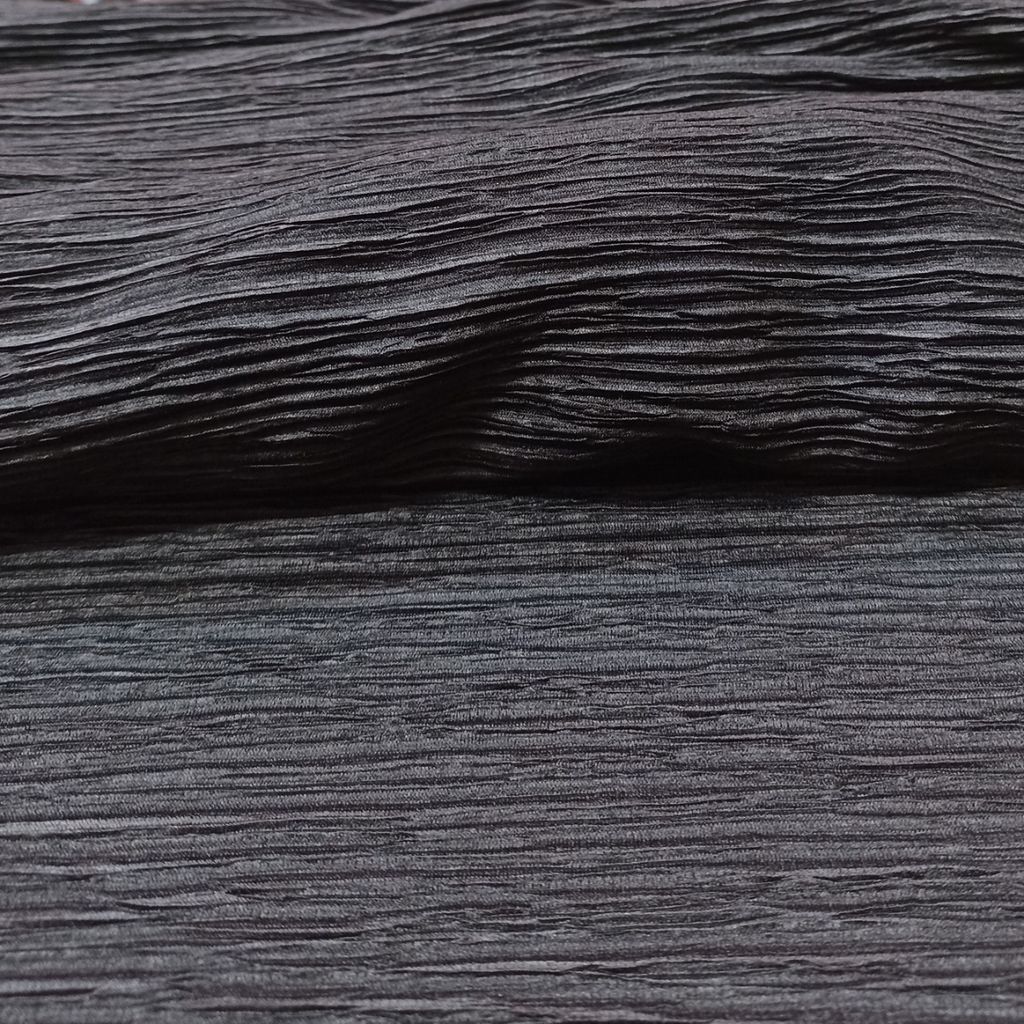 مشخصات پارچه پلیسه مشکی ریز