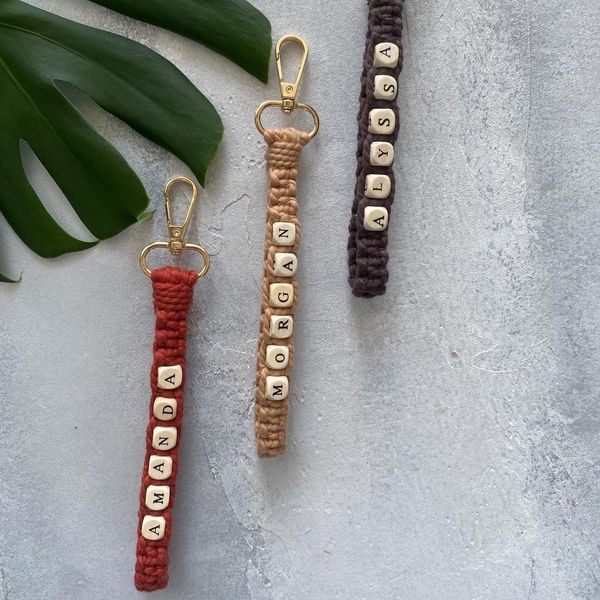 جاسوییچی مکرومه بافی اسم دلخواه طرح نازنین