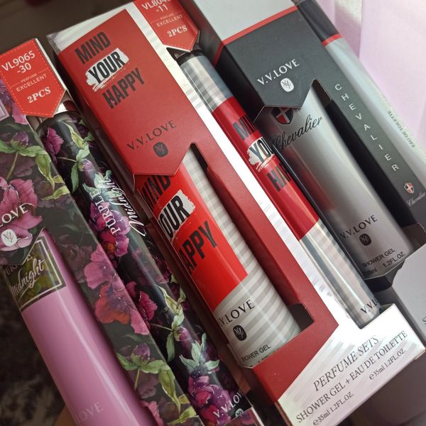 ست عطر و لوسیون زنانه عطر و ژل شیور مردانه