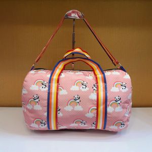 مشخصات کیف دخترانه طرح پاندا رنگین کمان