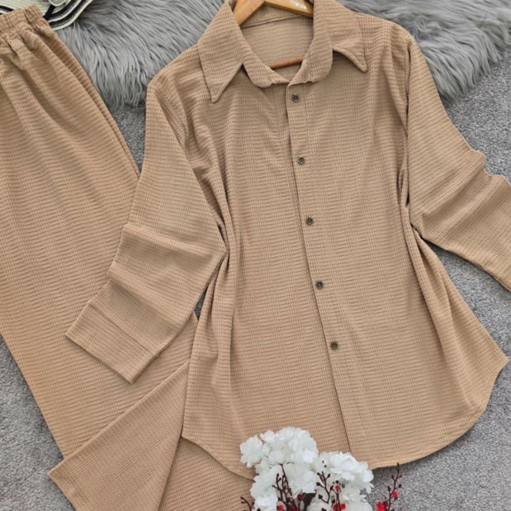 خرید آنلاین ست مانتو شلوار بیسکوییتی