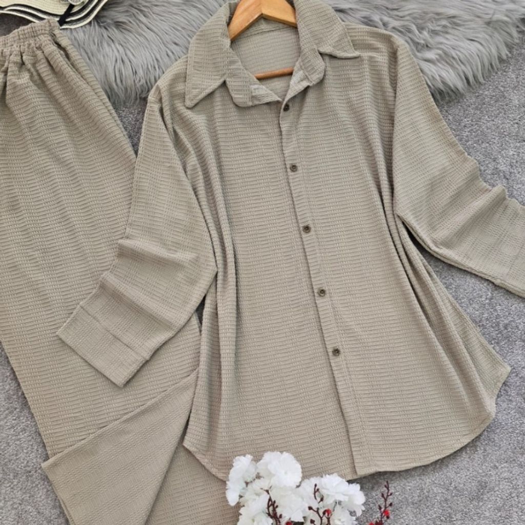 خرید آنلاین ست مانتو شلوار بیسکوییتی