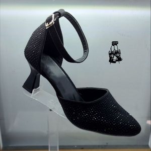 خرید آنلاین کفش مجلسی نگین مشکی زنانه