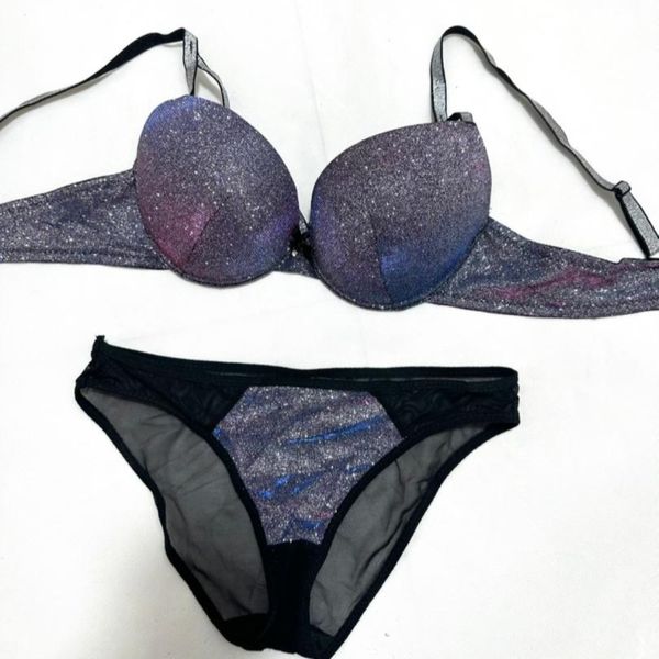 ست لباس زیر زنانه