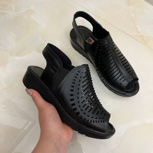 فروش اینترنتی صندل زنانه تابستانه بغل کش مشکی