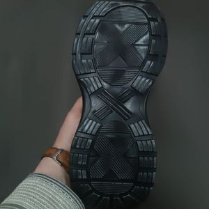 مشخصات کتونی مردانه بالنسیاگا 7 ایکس کیفیت بالا