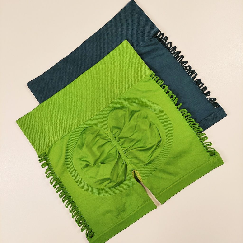 فروش اینترنتی شورتک زاپدار پشت چروک