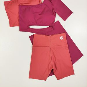 خرید انلاین ست نیمتنه رومی و شلوارک لیزری