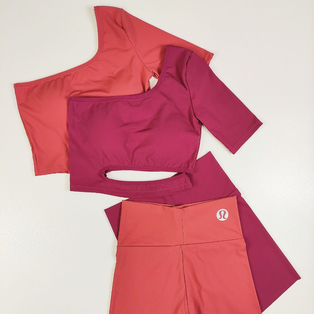 فروش اینترنتی ست نیمتنه رومی و شلوارک لیزری