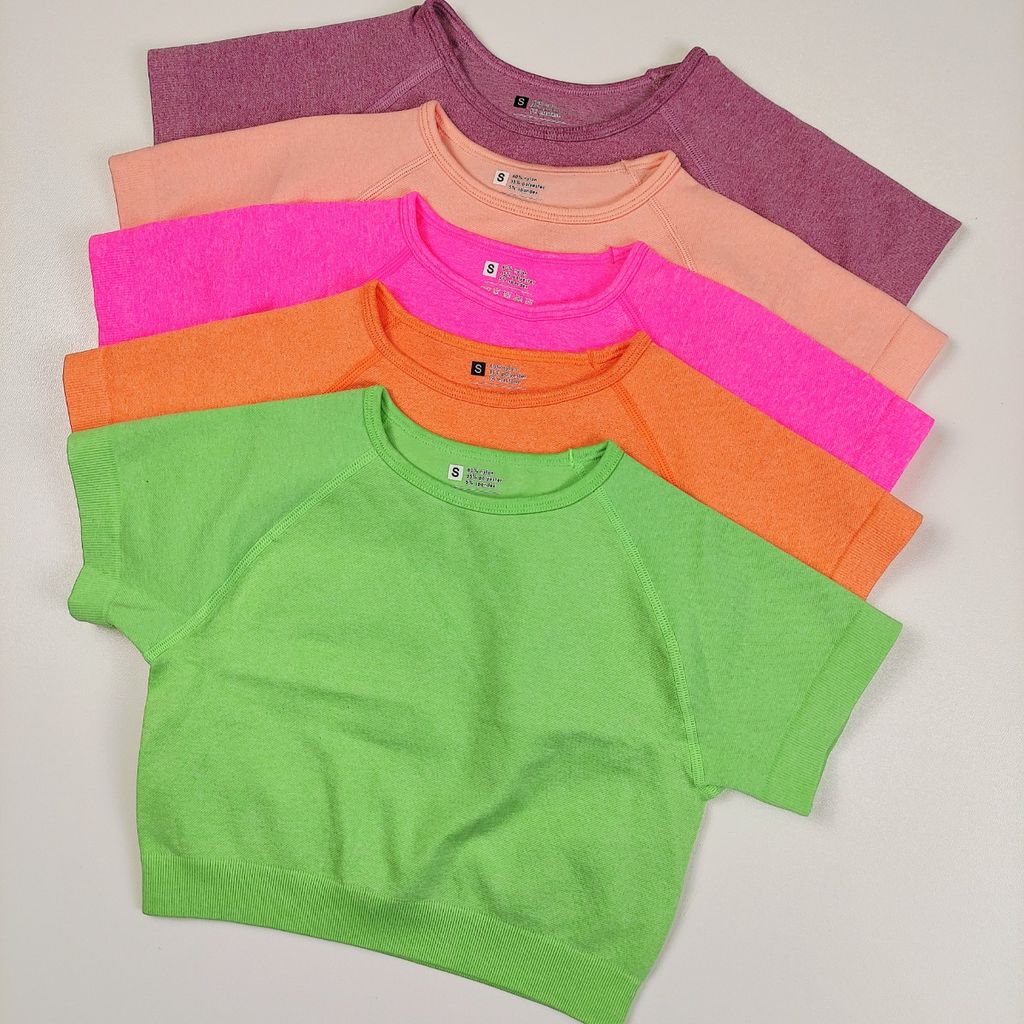 خرید آنلاین ست کراپ و شورتک